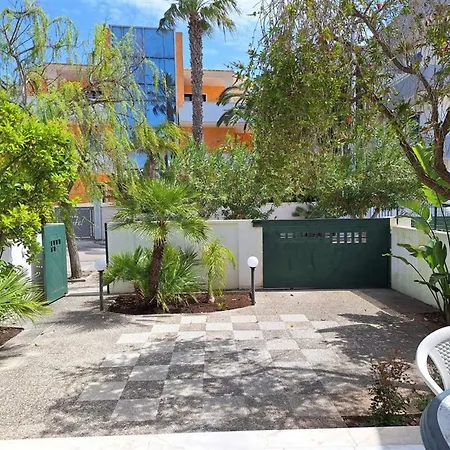 Claude Baia Holiday home *